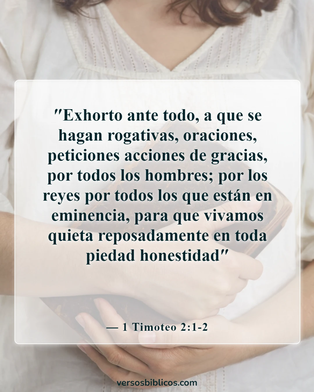 Versículos de la Biblia sobre el patriotismo (1 Timoteo 2:1-2)