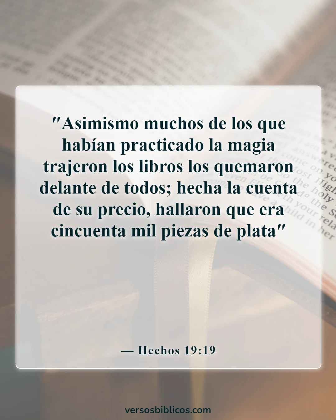 Versículos de la Biblia sobre la magia (Hechos 19:19)