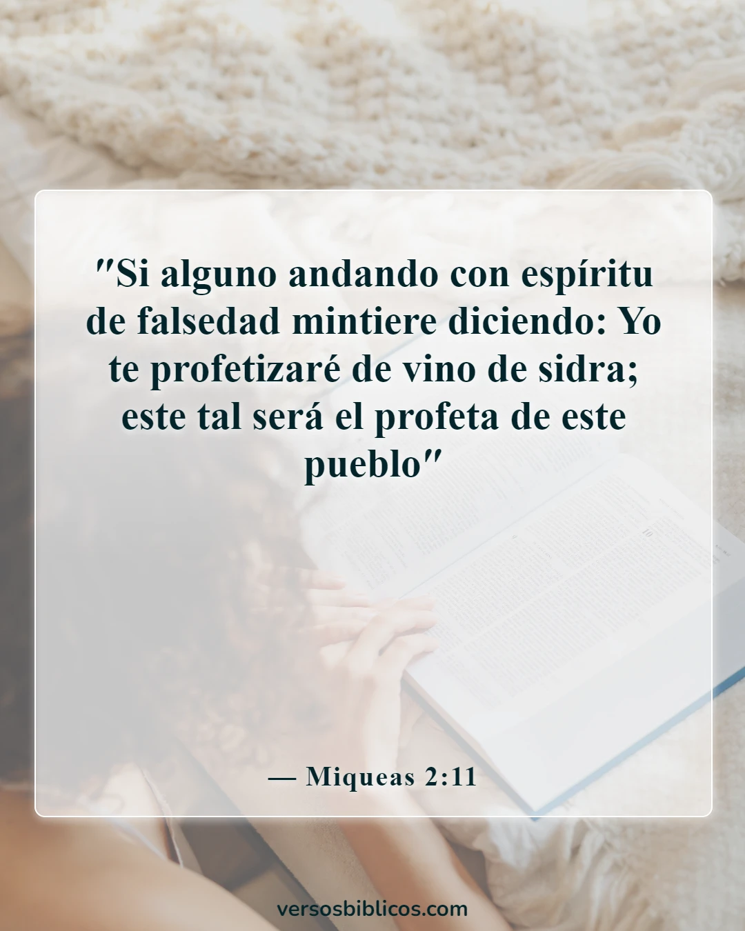 Versículos de la Biblia sobre la advertencia de beber vino y alcohol (Miqueas 2:11)